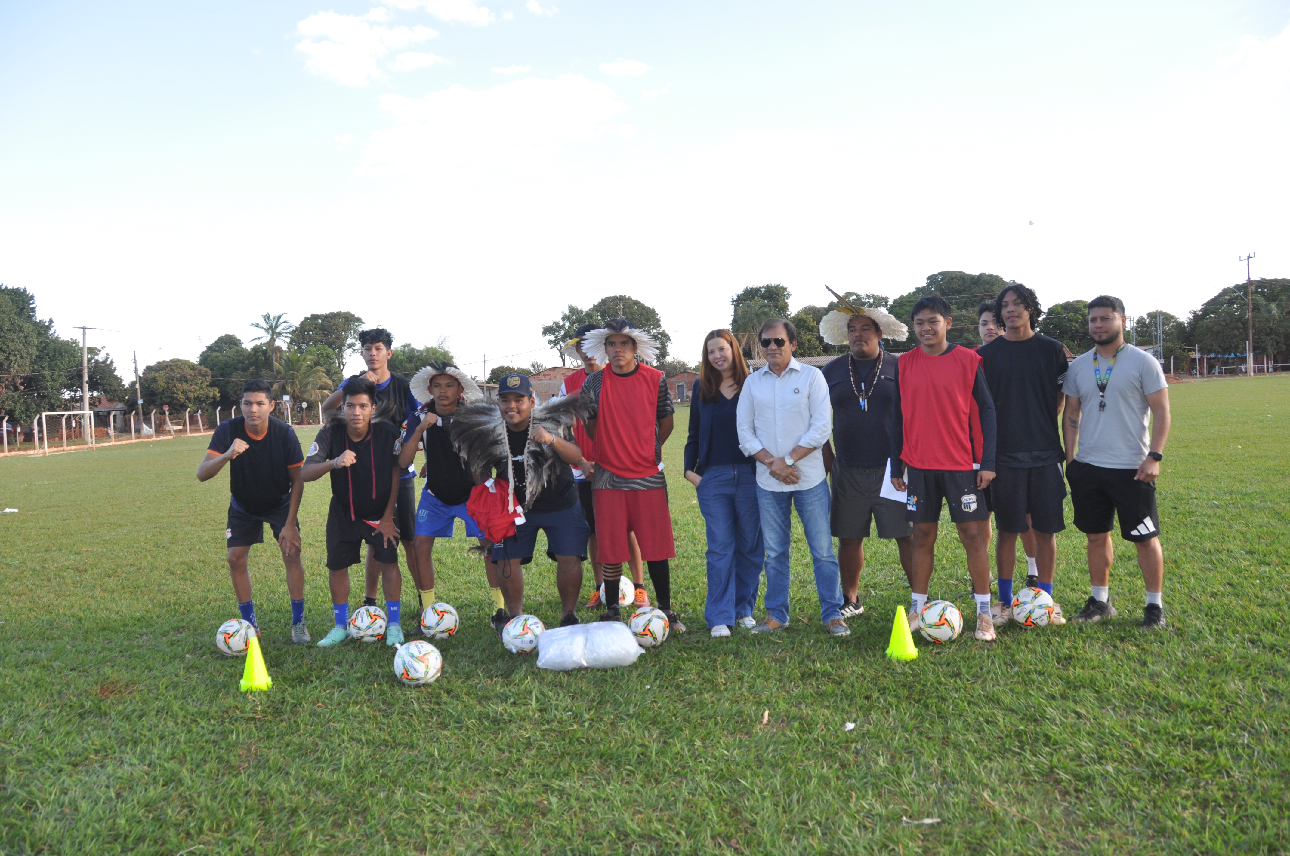 A entrega dos materias esportivos para os atletas de Sidrolândia foi realizada ontem (8/7)