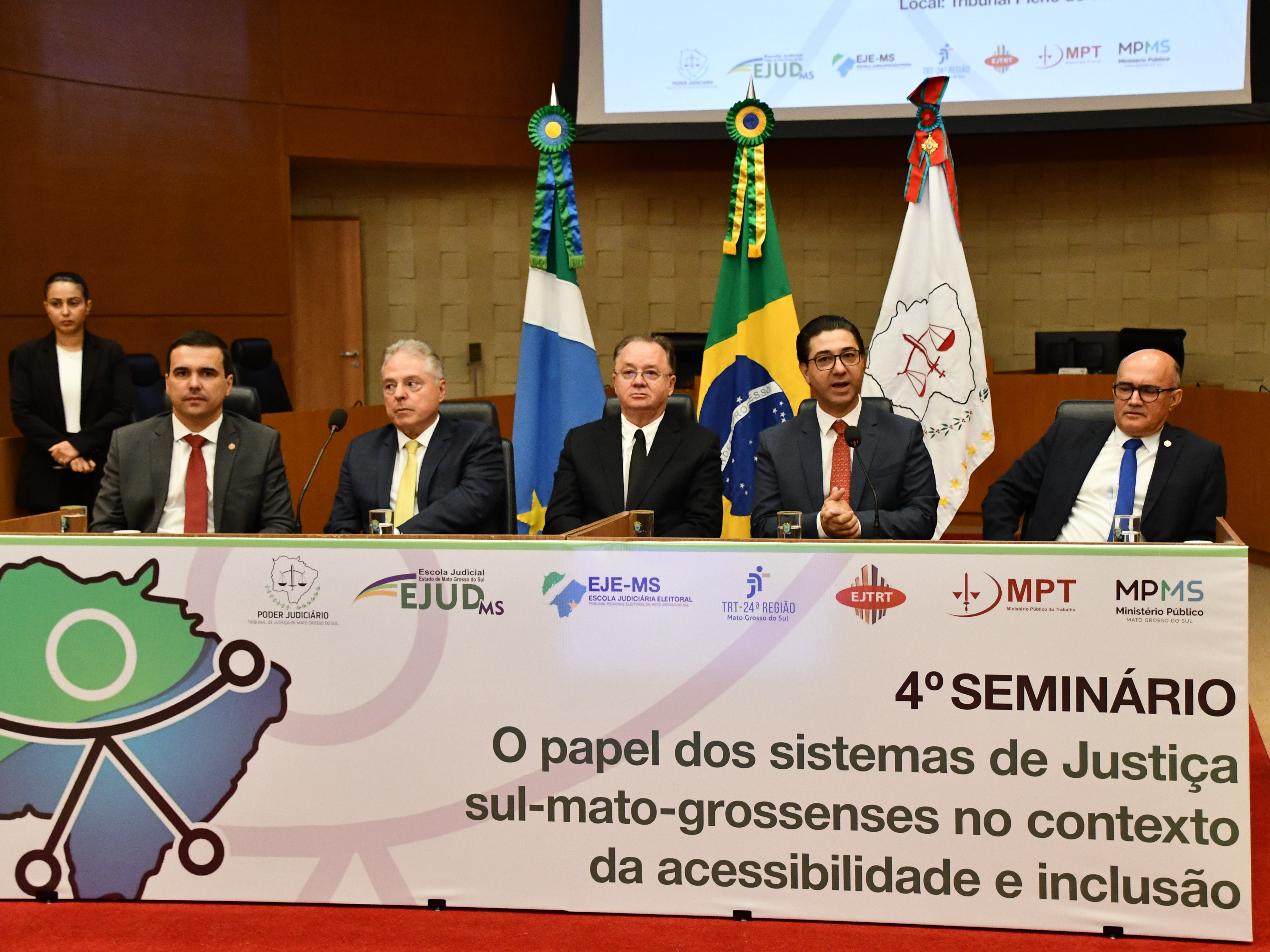 Durante a solenidade de abertura, o vice-presidente do TRT24 e coordenador do Subcomitê de Acessibilidade e Inclusão, desembargador César Palumbo Fernandes, destacou a relevância da iniciativa.