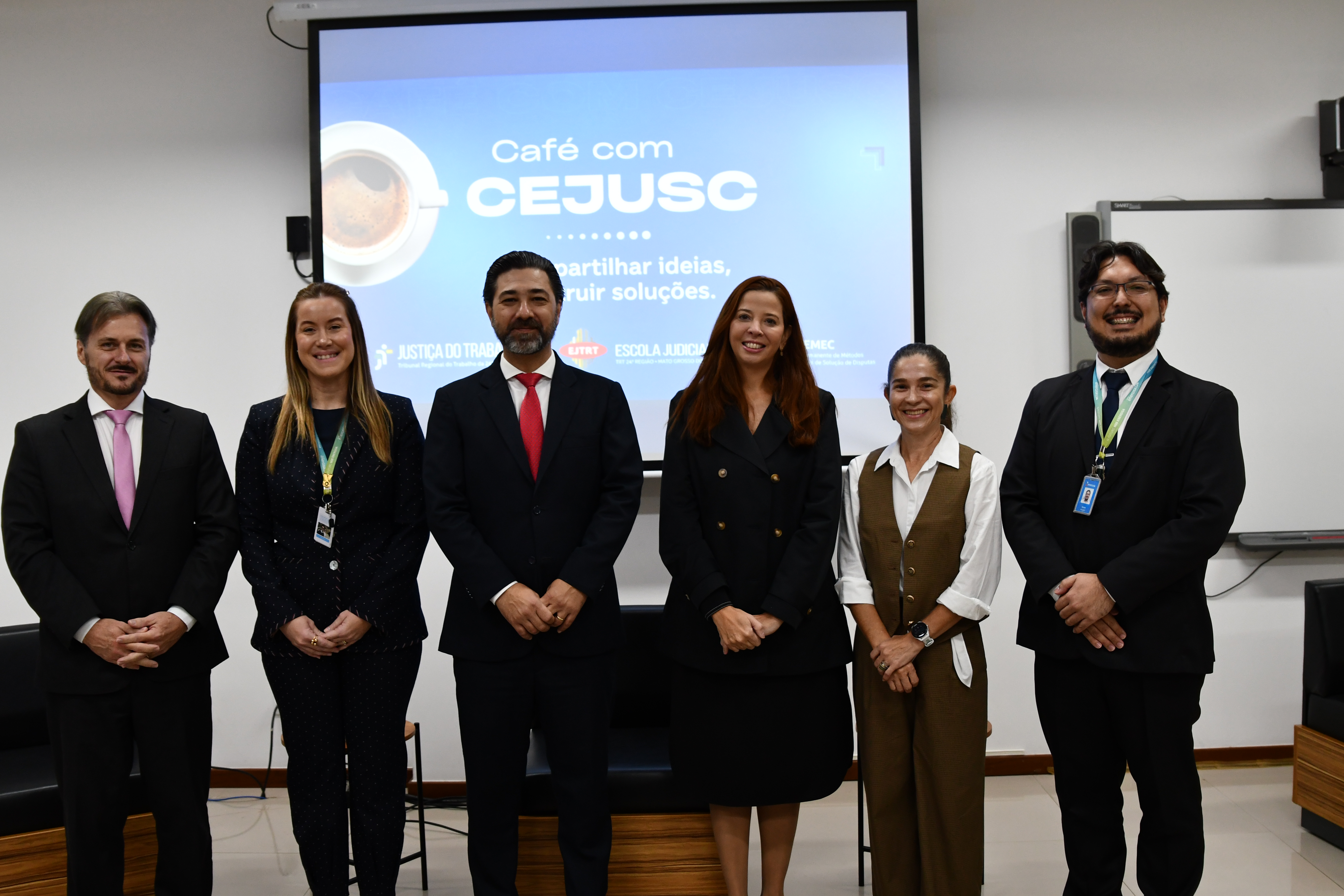 com empresas dos segmentos de alimentos, celulose e florestal, bioenergia, além dos setores bancário, financeiro e de energia.