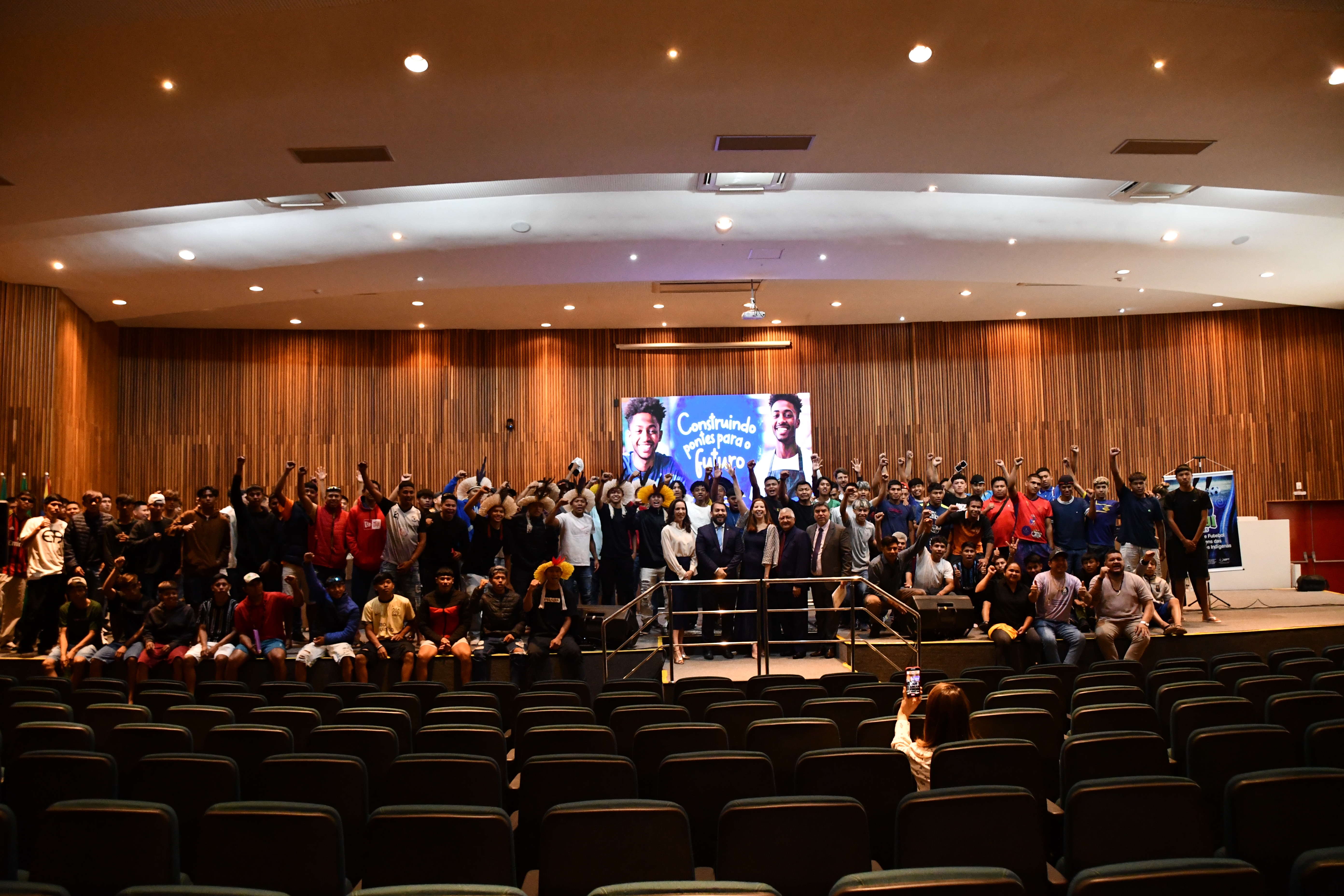 O Tribunal Regional do Trabalho da 24ª Região (TRT/MS), por meio do Programa de Combate ao Trabalho Infantil e de Estímulo à Aprendizagem, promoveu, na última sexta-feira (26/9), o evento “Construindo Pontes para o Futuro: Estratégias e Parcerias no Combate ao Trabalho Infantil e Estímulo à Aprendizagem”