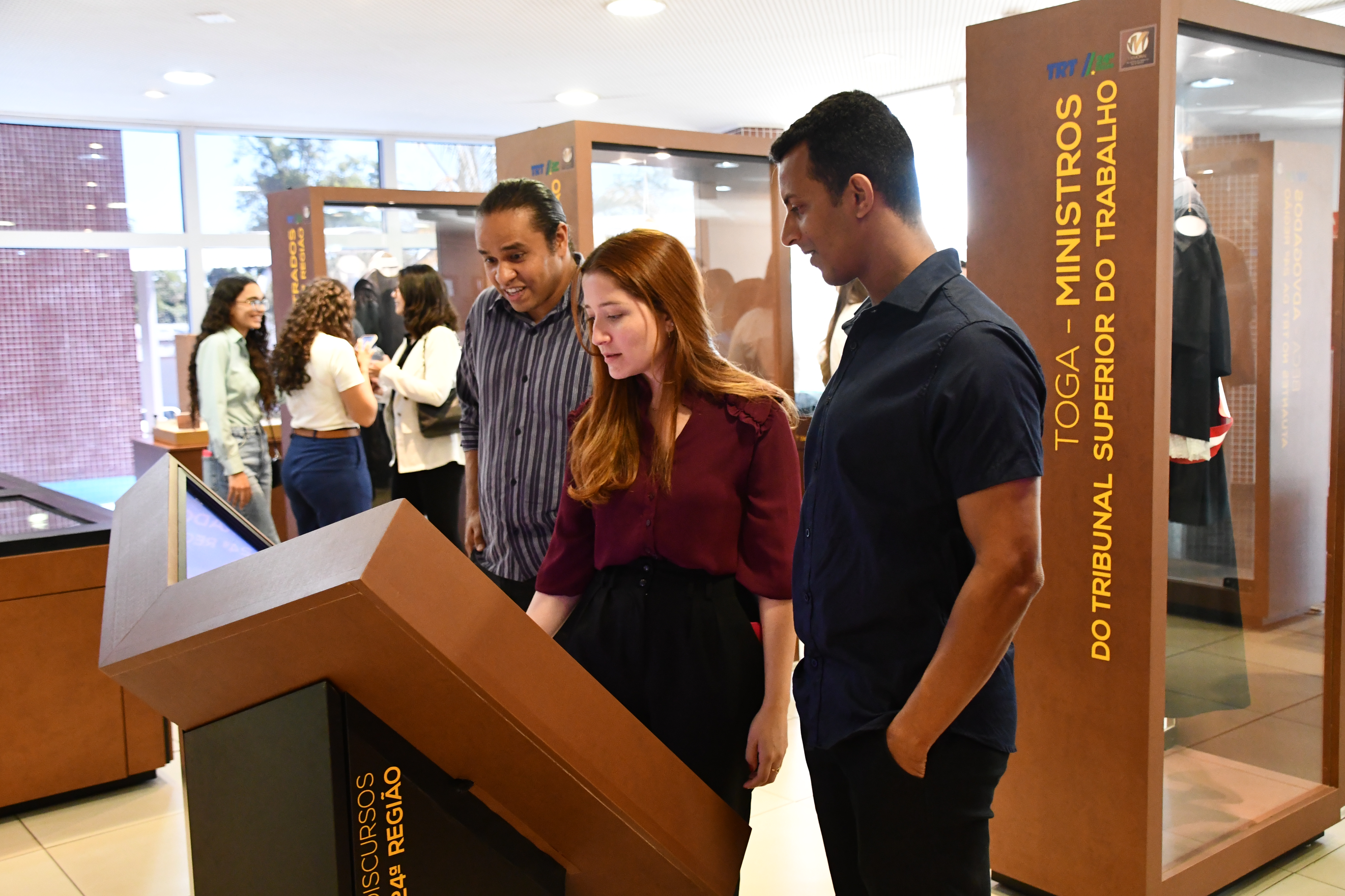 Os acadêmicos visitaram o Memorial do TRT/MS