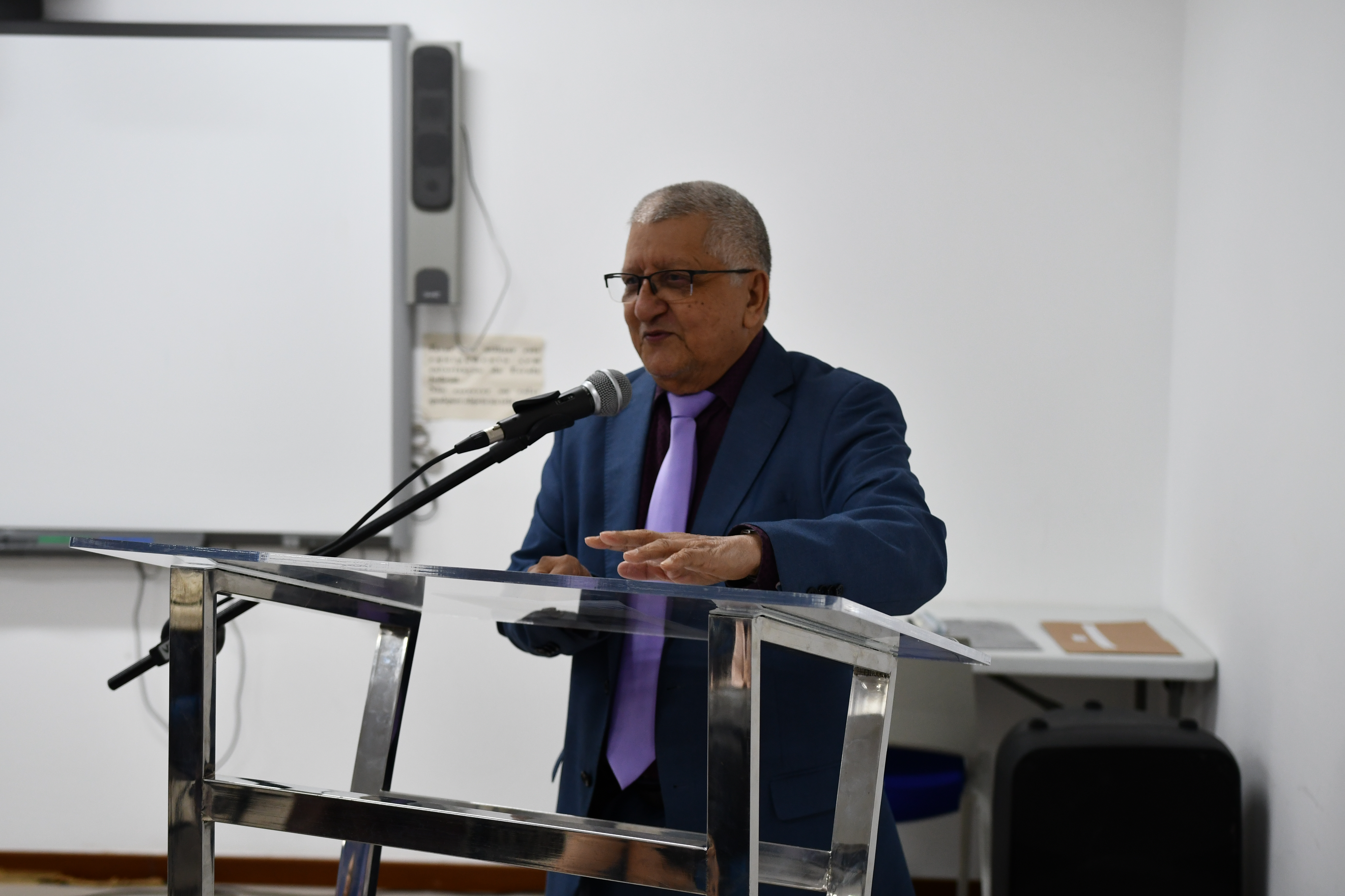 O diretor da Escola Judicial do TRT/MS, desembargador Francisco das C. Lima Filho, também participou da abertura e reforçou a relevância e atualidade do tema