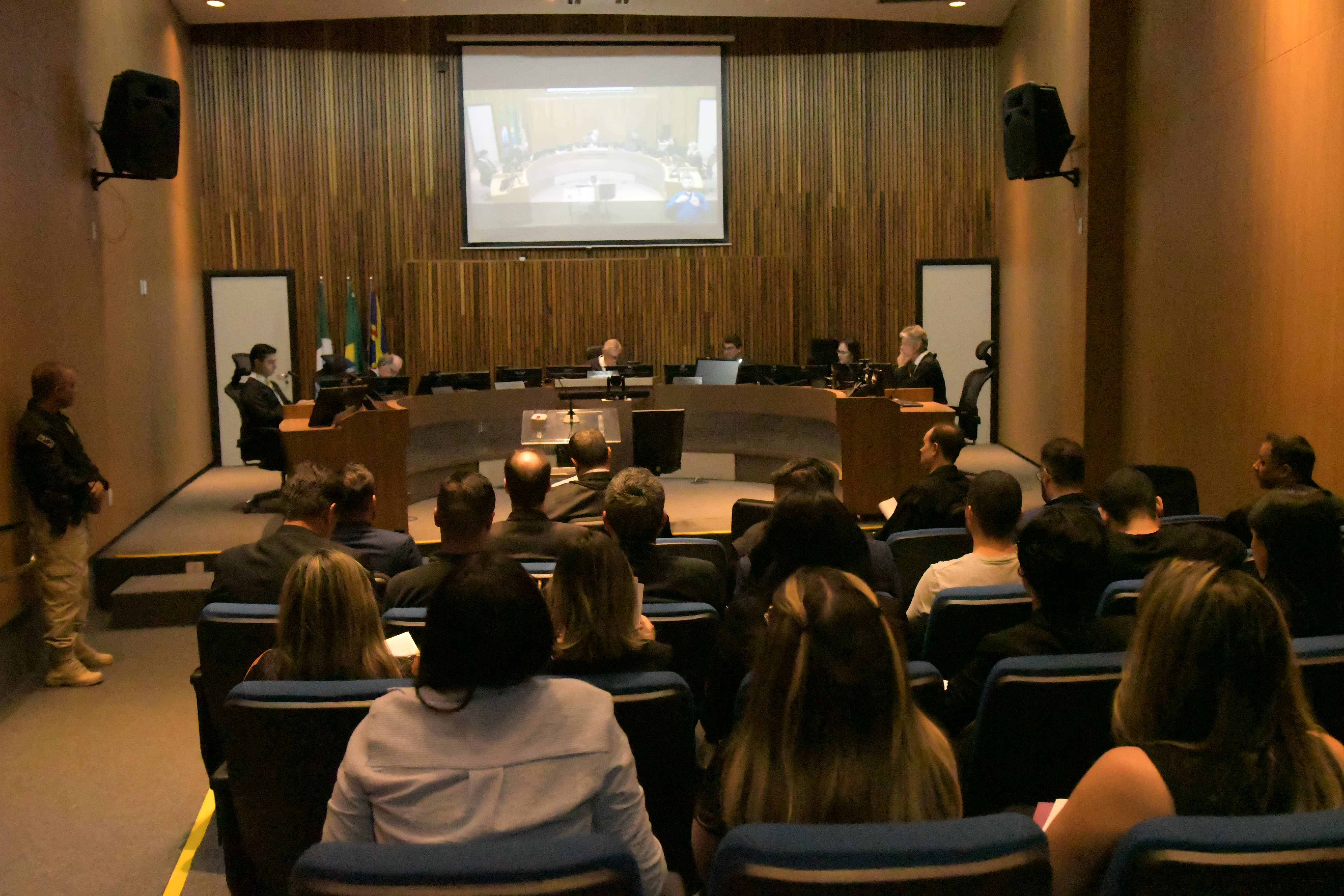 os estudantes acompanharam uma sessão da Primeira Turma do Tribunal