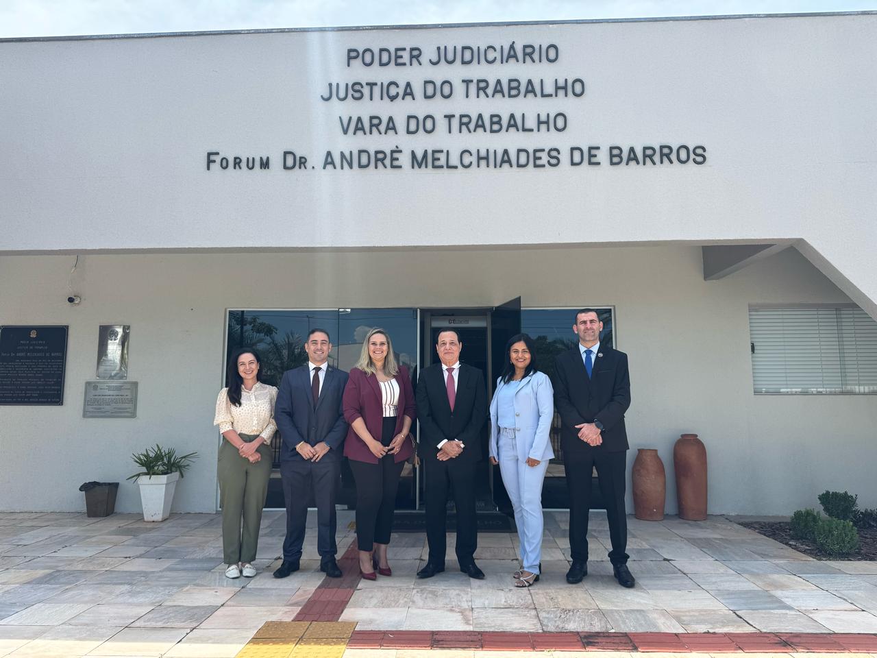 A Vara do Trabalho de Corumbá recebeu, nesta segunda-feira (18), correição ordinária conduzida pelo presidente e corregedor do Tribunal Regional do Trabalho da 24ª Região (TRT/MS), desembargador Tomás Bawden.