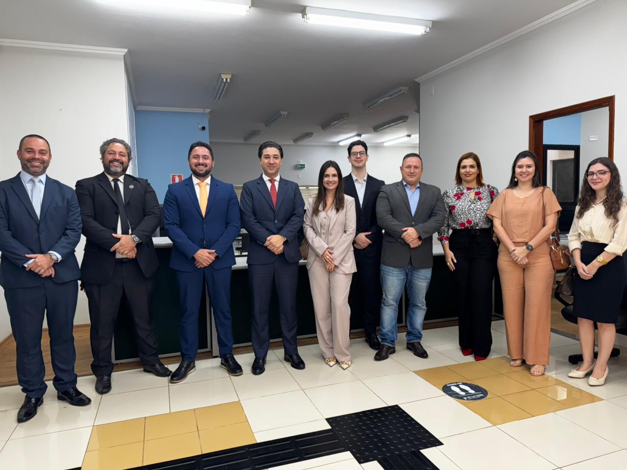 Durante os trabalhos, o desembargador atendeu representantes da advocacia local,