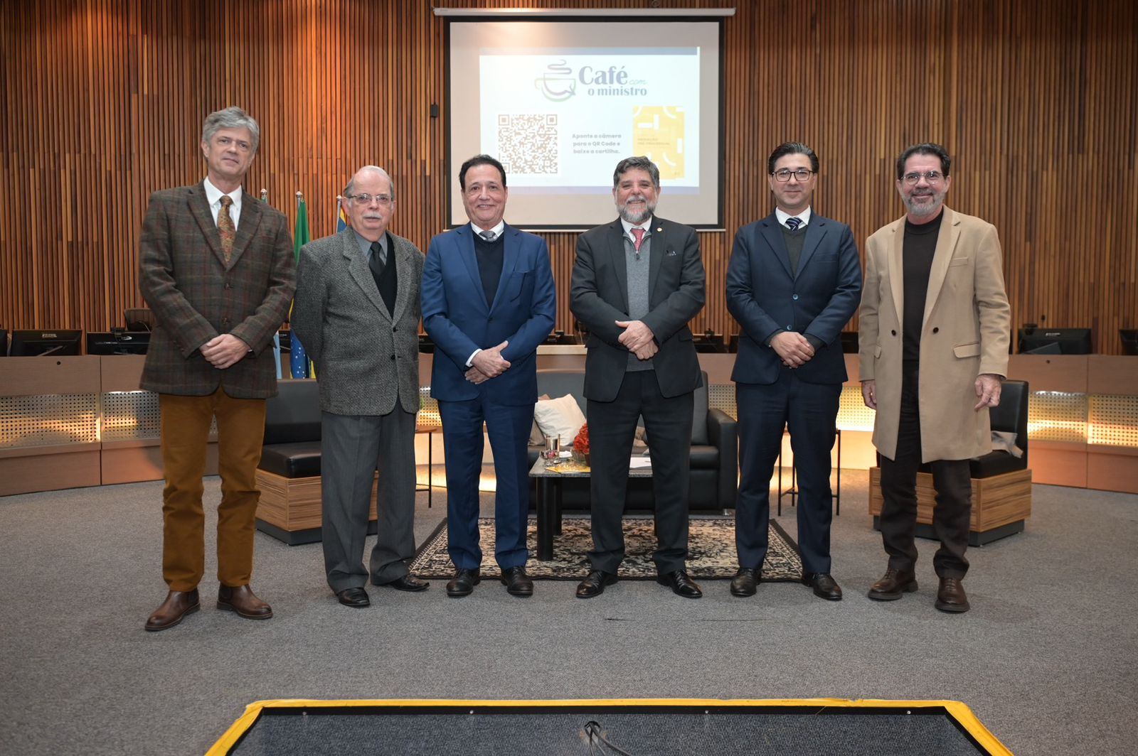 Café com o Ministro debate fortalecimento da cultura da conciliação no TRT/MS