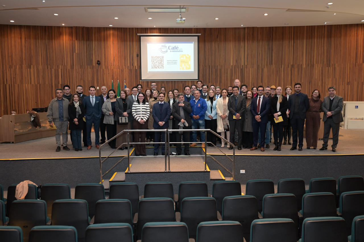 Café com o Ministro debate fortalecimento da cultura da conciliação no TRT/MS