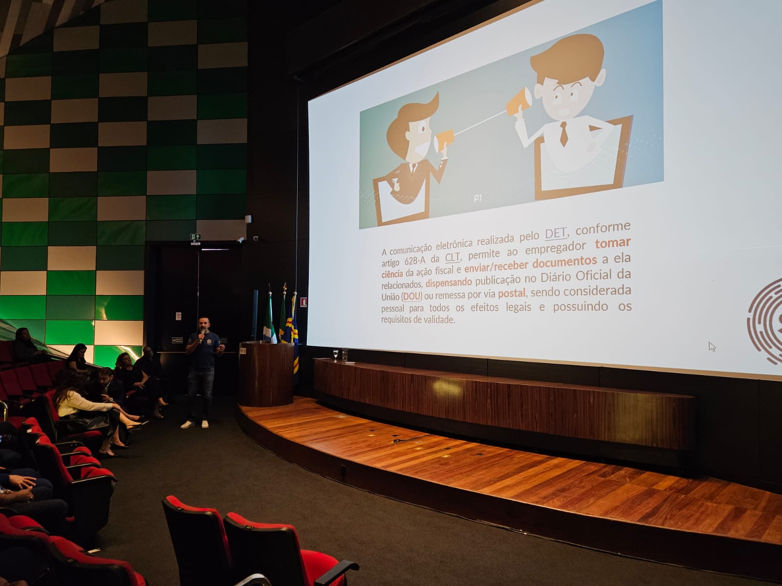 O evento foi encerrado com a palestra do auditor-fiscal do trabalho, Marcelo Nantes de Oliveira sobre o Domicílio Eletrônico Trabalhista (DET)