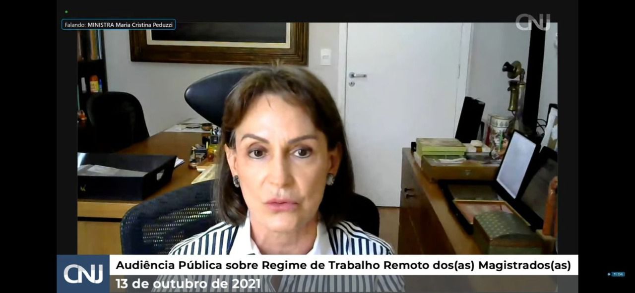 Foto da ministra Maria Cristina Peduzzi