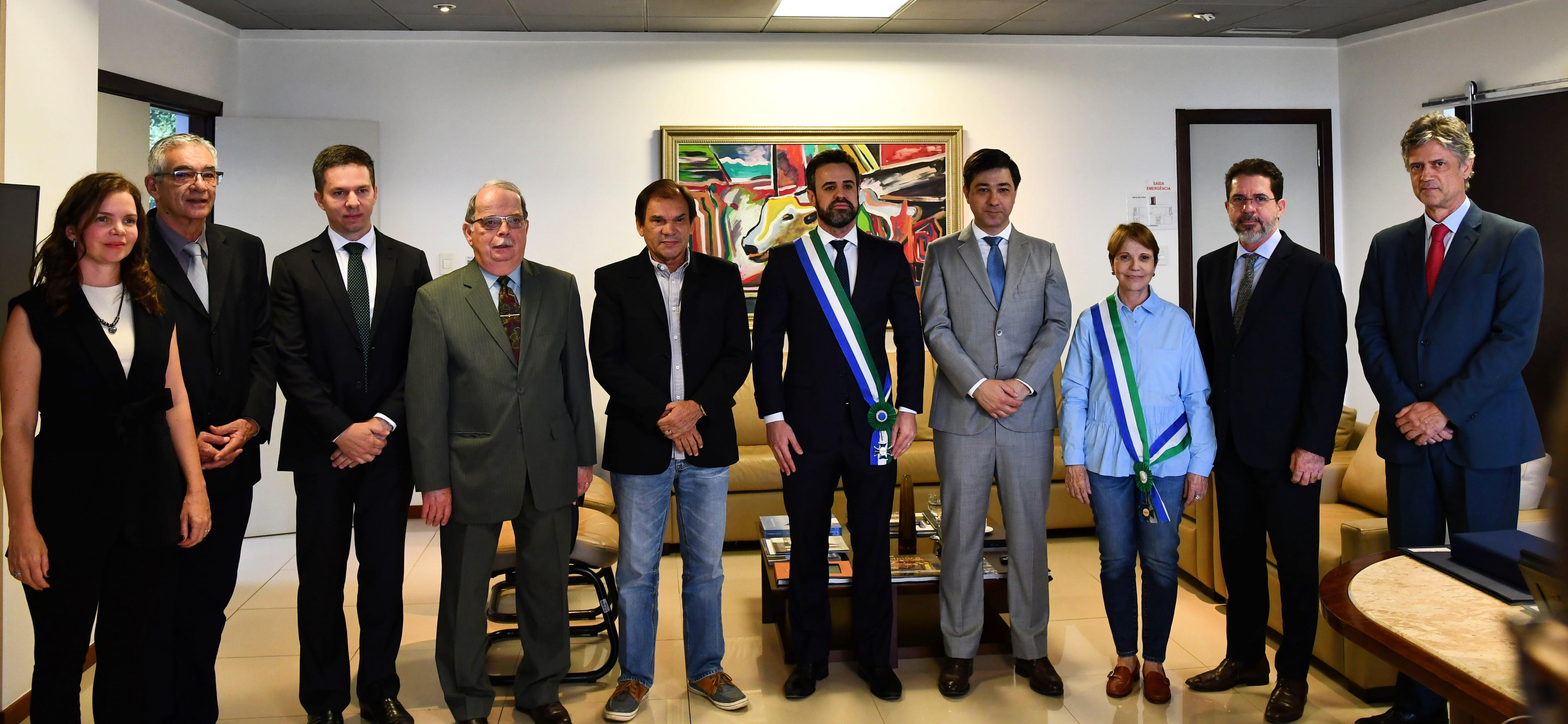 Desembargadores, juízes e homenageados