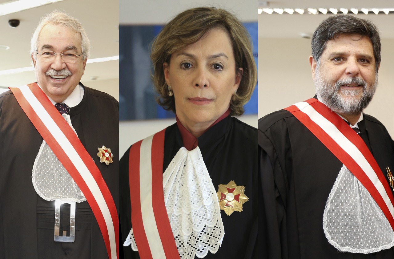 Foto com o Ministro Emmanoel Pereira, a ministra Dora Maria da Costa, e o ministro Caputo Bastos