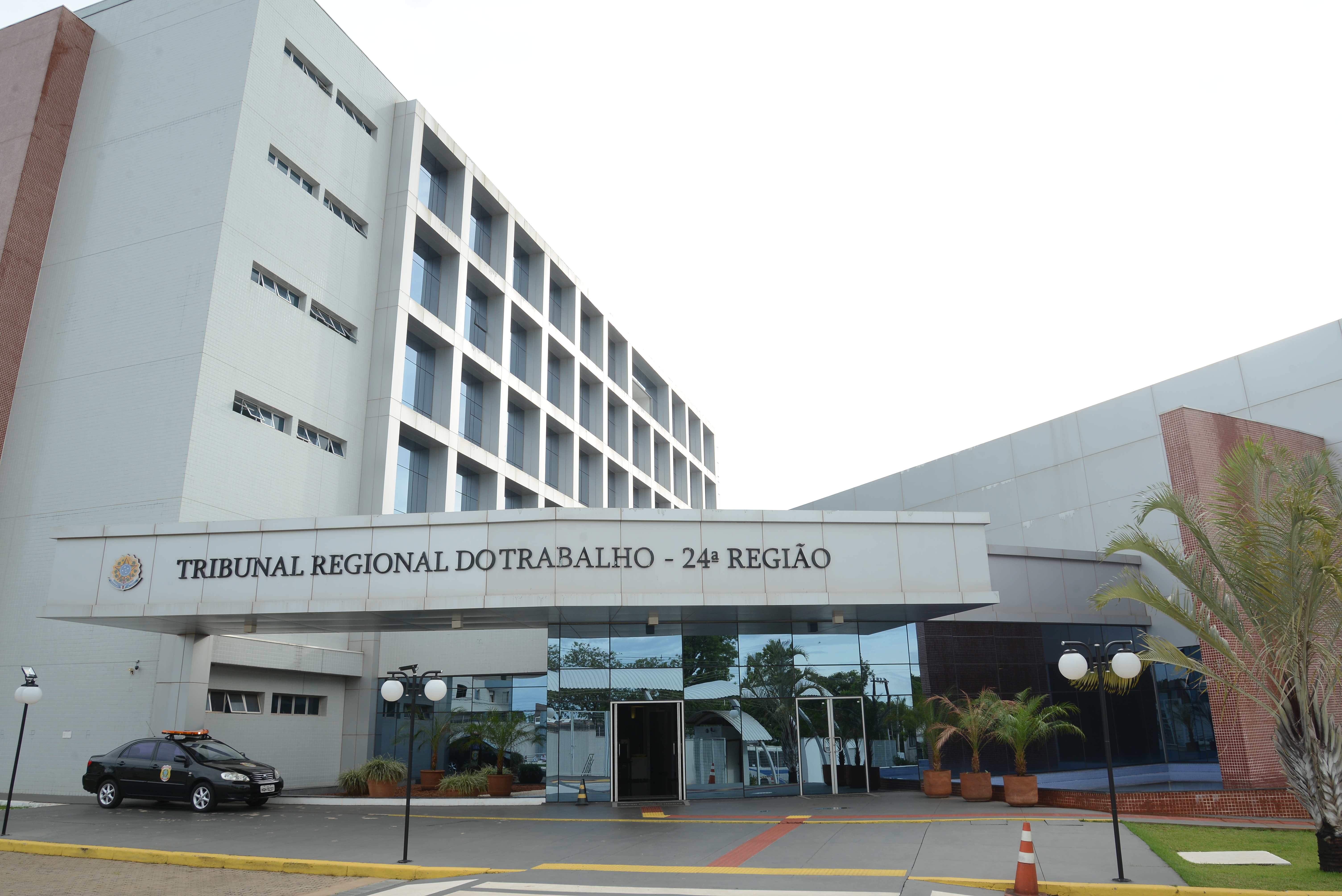 Foto da nova sede inaugurada em 28 de setembro de 2012 no Parque dos Poderes