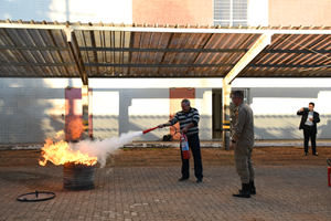 Servidores do TRT/MS recebem treinamento em primeiros socorros e combate a incêndios