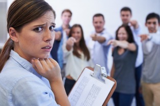 No dia da mentira, um alerta: desonestidade no trabalho pode custar o emprego