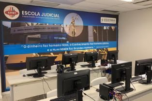 Escola Judicial entrega ampliação de Laboratório de Informática